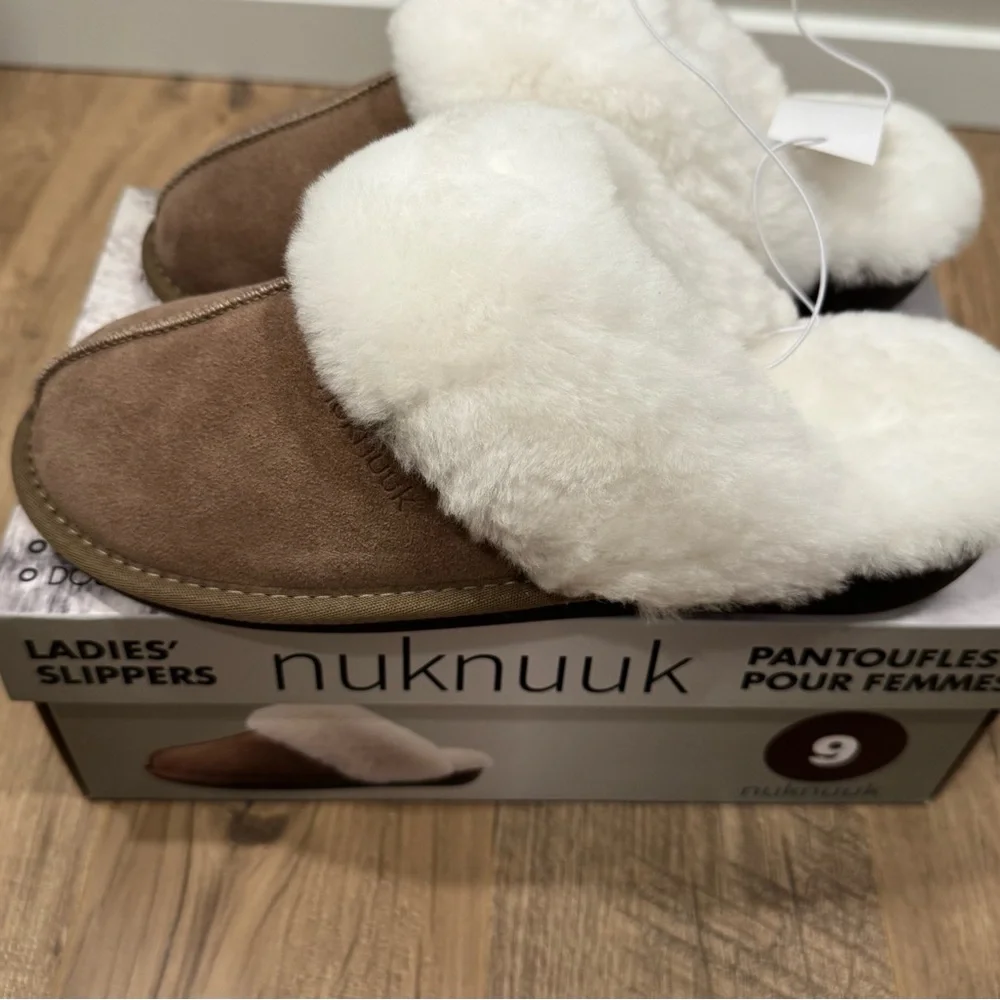 Women's Slippers in Brown and White - Picture 1 of 6